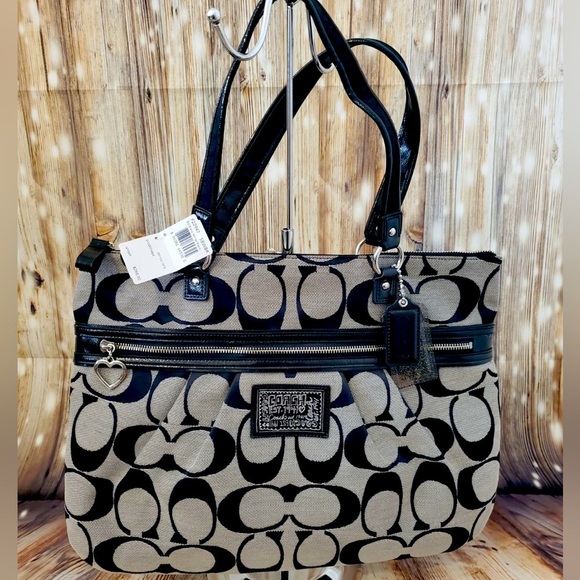 Coach Daisy Signature Tote Authentic - Picture 1 of 9